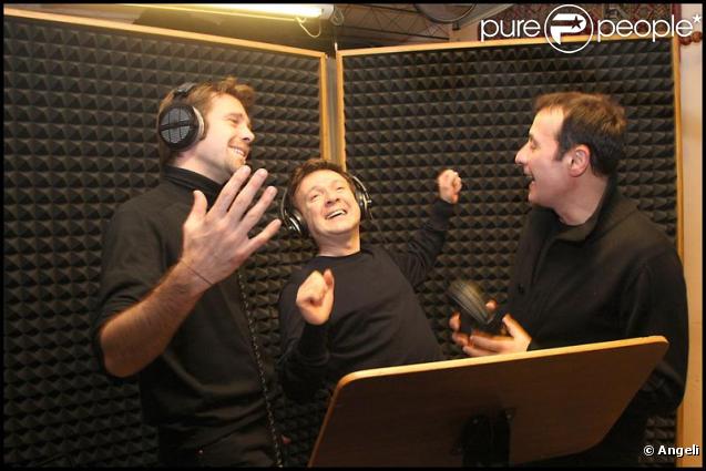 Emmanuel Philibert de Savoie répète avec Pupo et Luca Canonici, en studio, leur titre pour le festival de San Remo.
