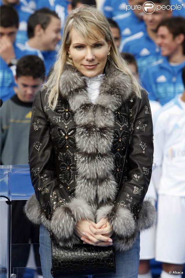 http://static1.purepeople.com/articles/8/74/13/8/@/561527-margarita-louis-dreyfus-prend-la-tete-637x0-2.jpg